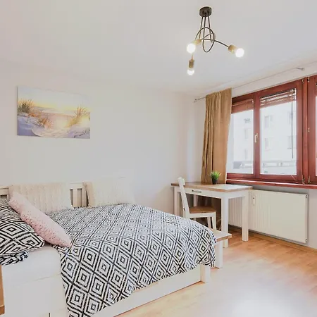 Apartment 10 *